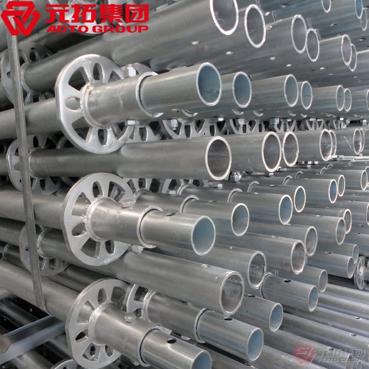 盤扣式腳手架的使用越來(lái)越頻繁，越來(lái)越多的人關(guān)注盤扣式腳手架，今天中國(guó)腳手架銷售冠軍-元拓集團(tuán)告訴您盤扣式腳手架有哪些特征?</