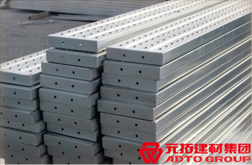 3米鋼跳板價(jià)格多少錢？鋼跳板是干什么用的？