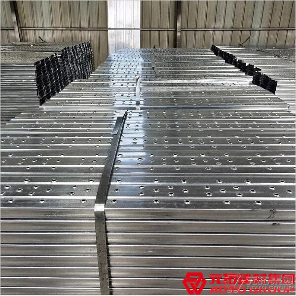 鋼跳板有哪些特點(diǎn)？施工有哪些注意事項(xiàng)？