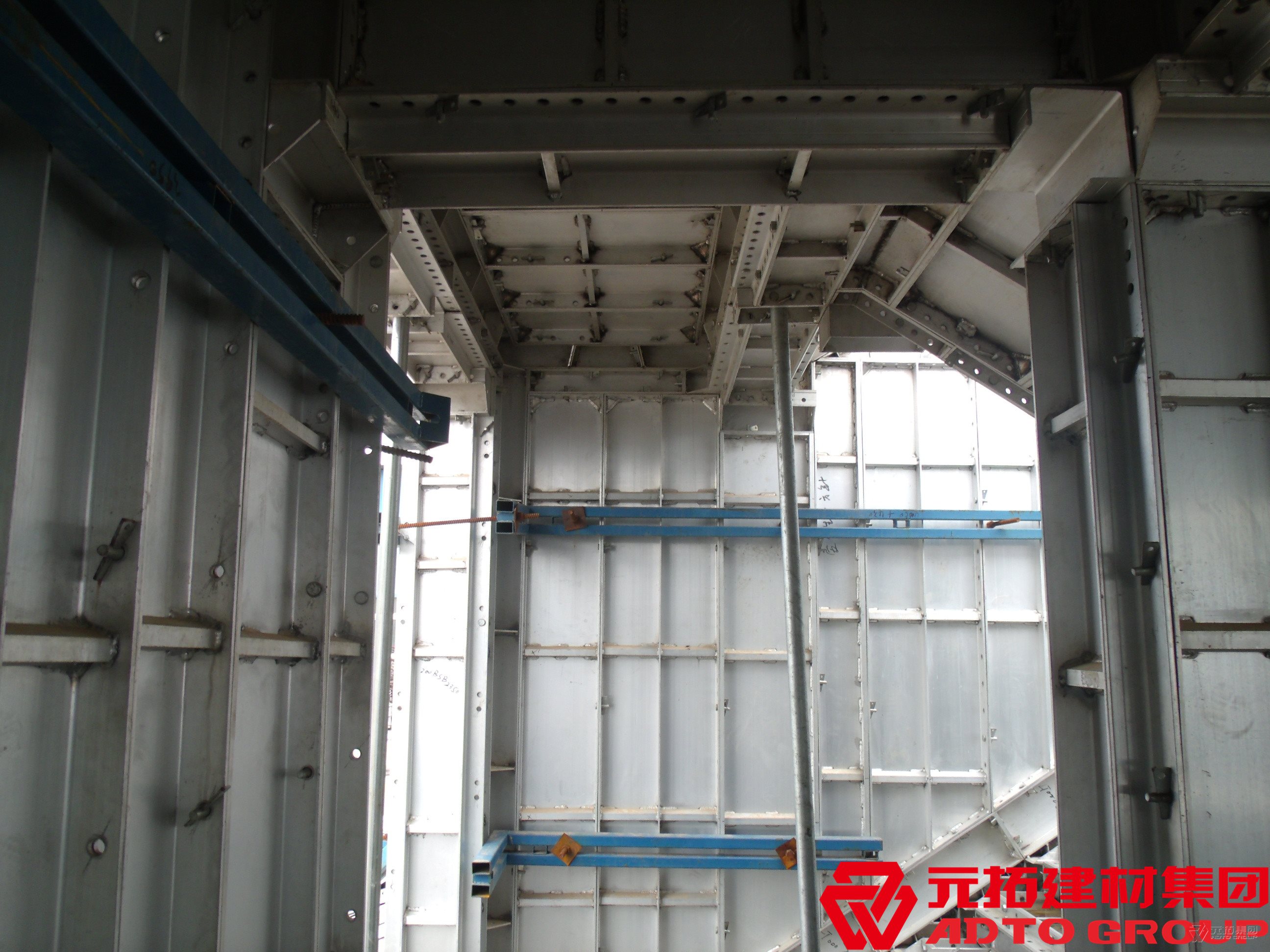 鋁合金模板可以和其他建材一起使用嗎？